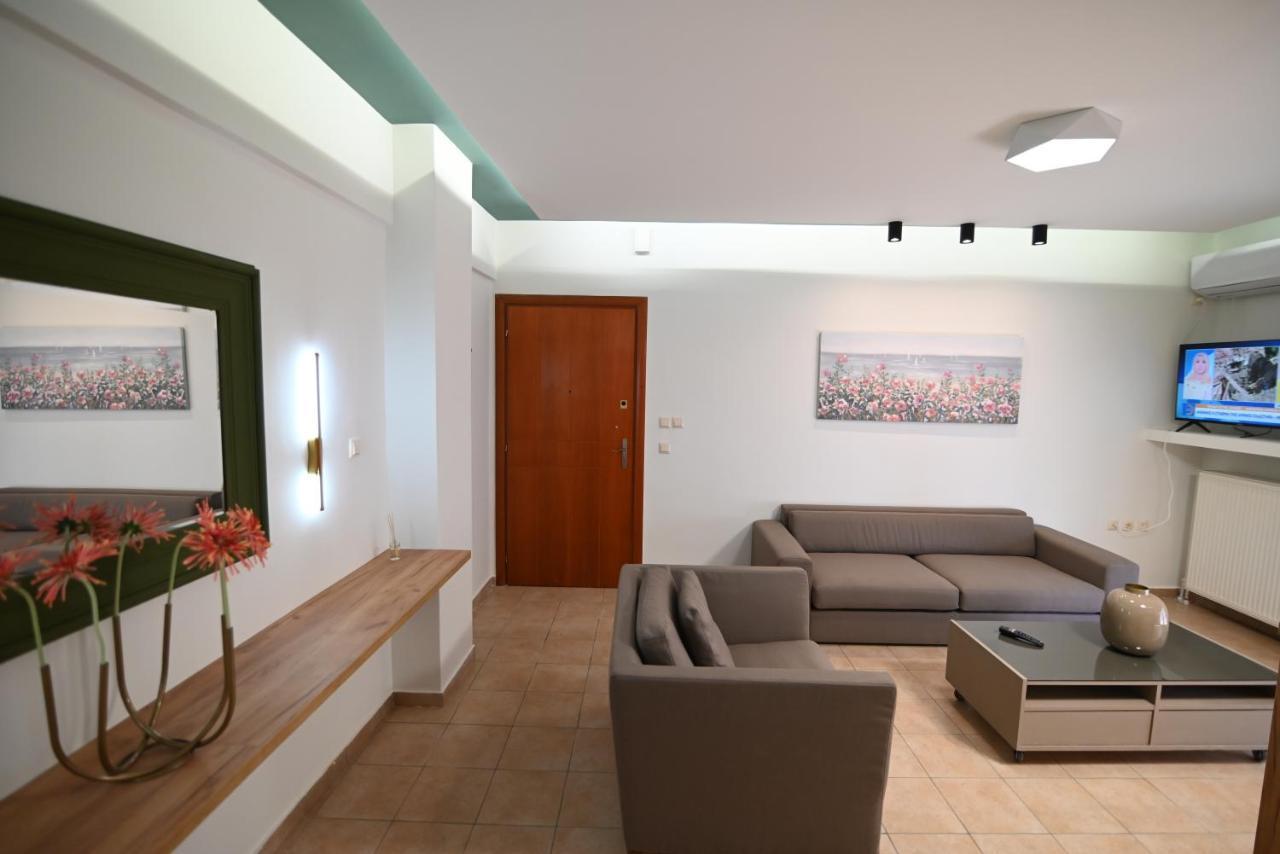 Ferienwohnung The Whole Packet A4 Center With Parking Larissa Exterior foto