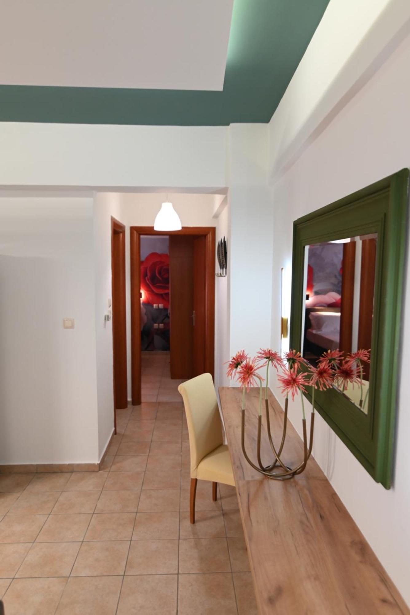 Ferienwohnung The Whole Packet A4 Center With Parking Larissa Exterior foto