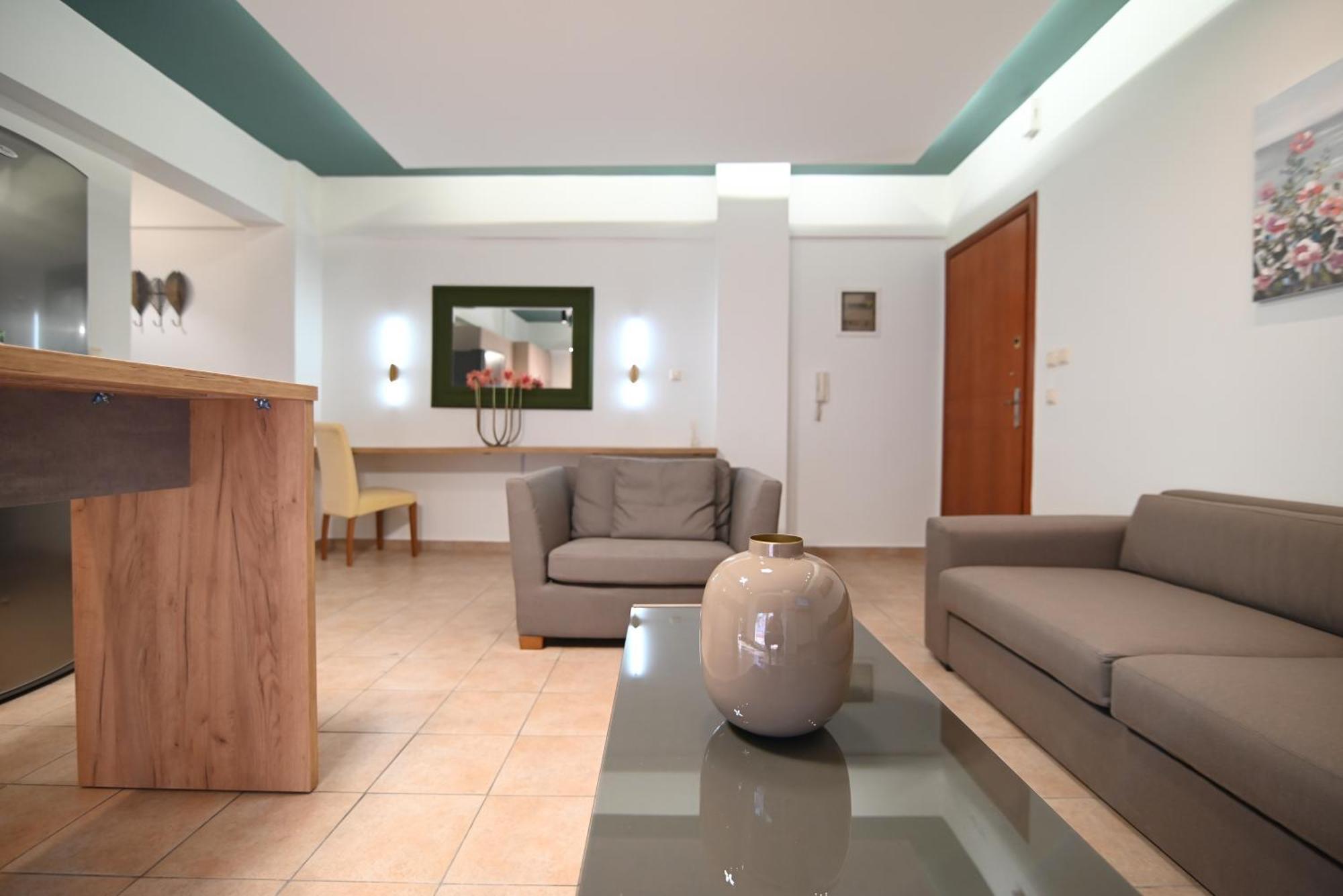 Ferienwohnung The Whole Packet A4 Center With Parking Larissa Exterior foto